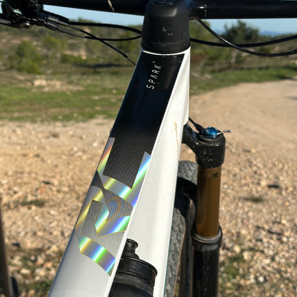 RC SPARK - IRIDESCENT HOLOGRAPHIC SILVER