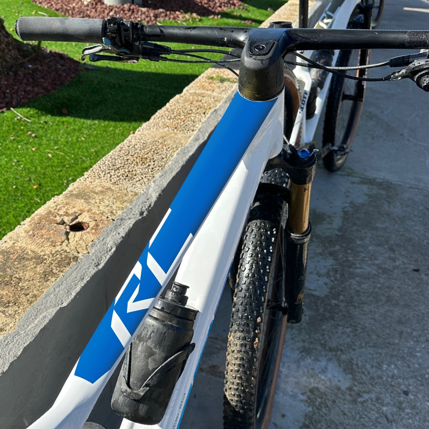 LOMO RC SPARK - AZUL