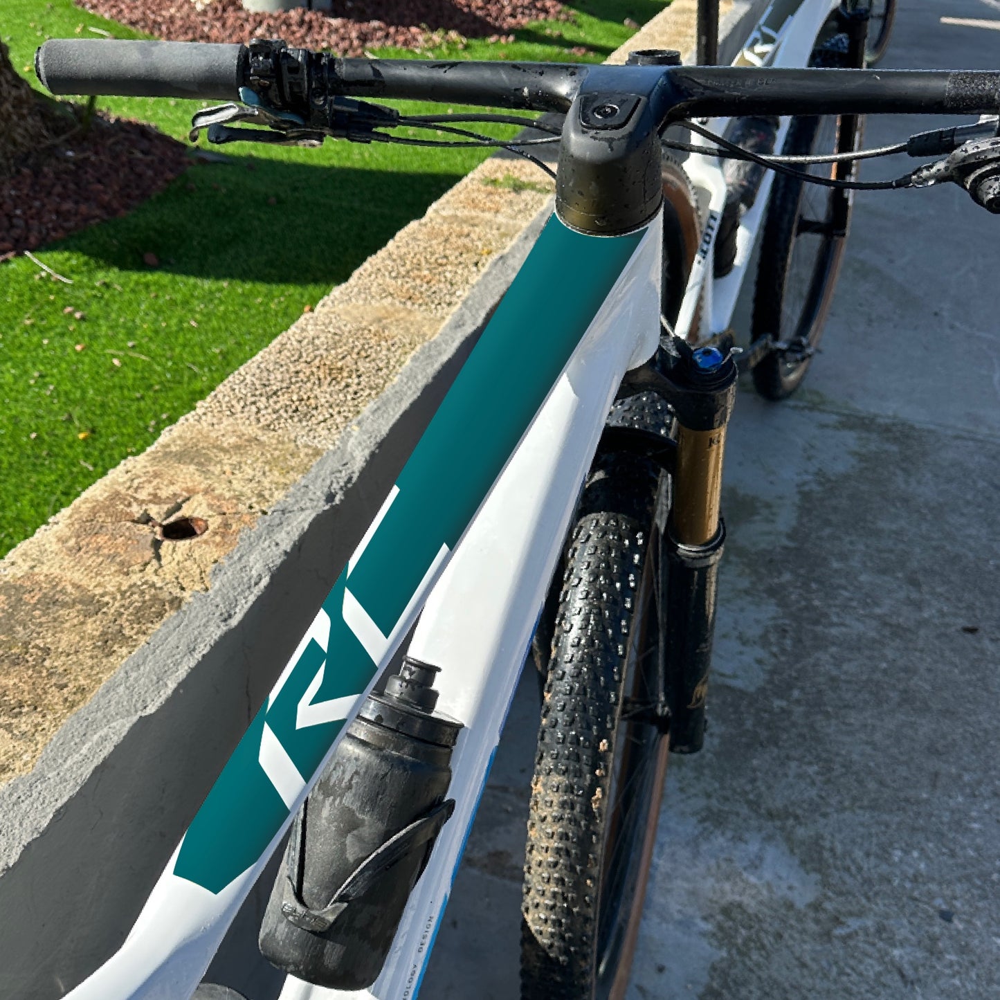 LOMO RC SPARK - LAGUNA