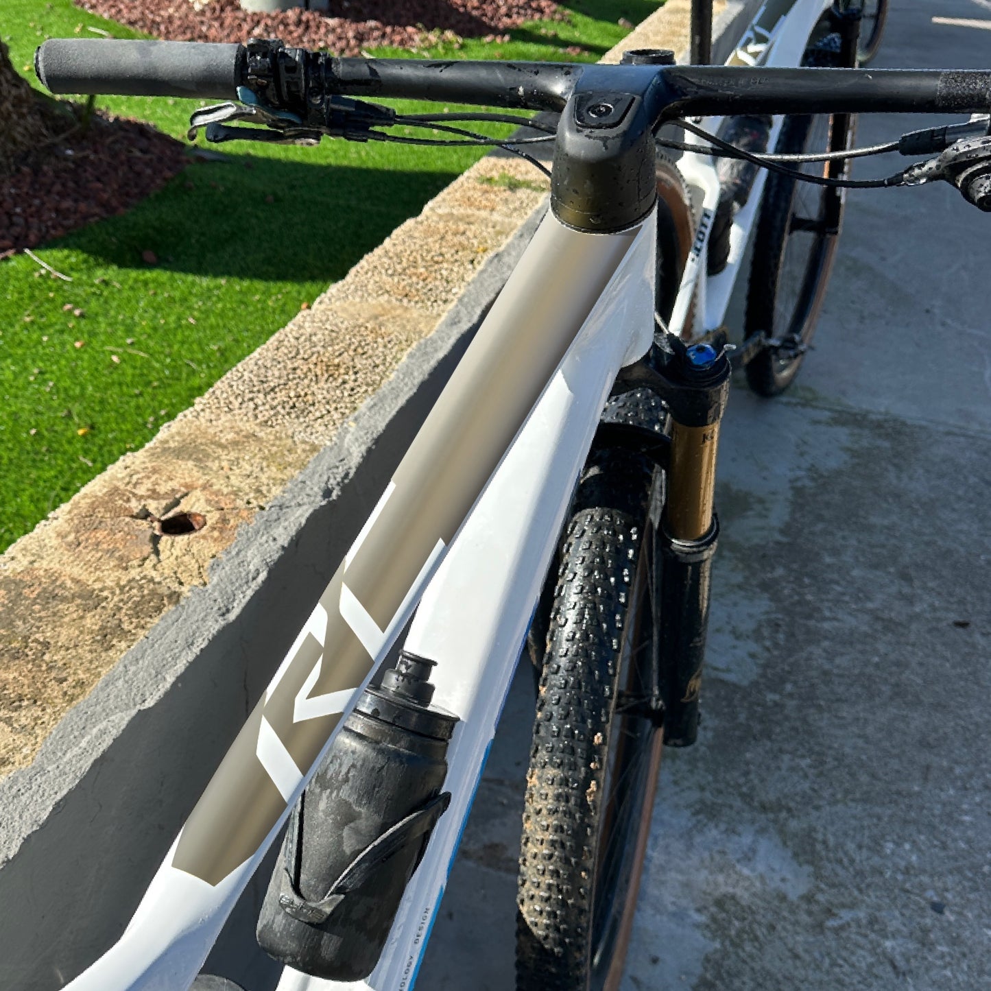 RC SPARK BACK - MATTE SILVER