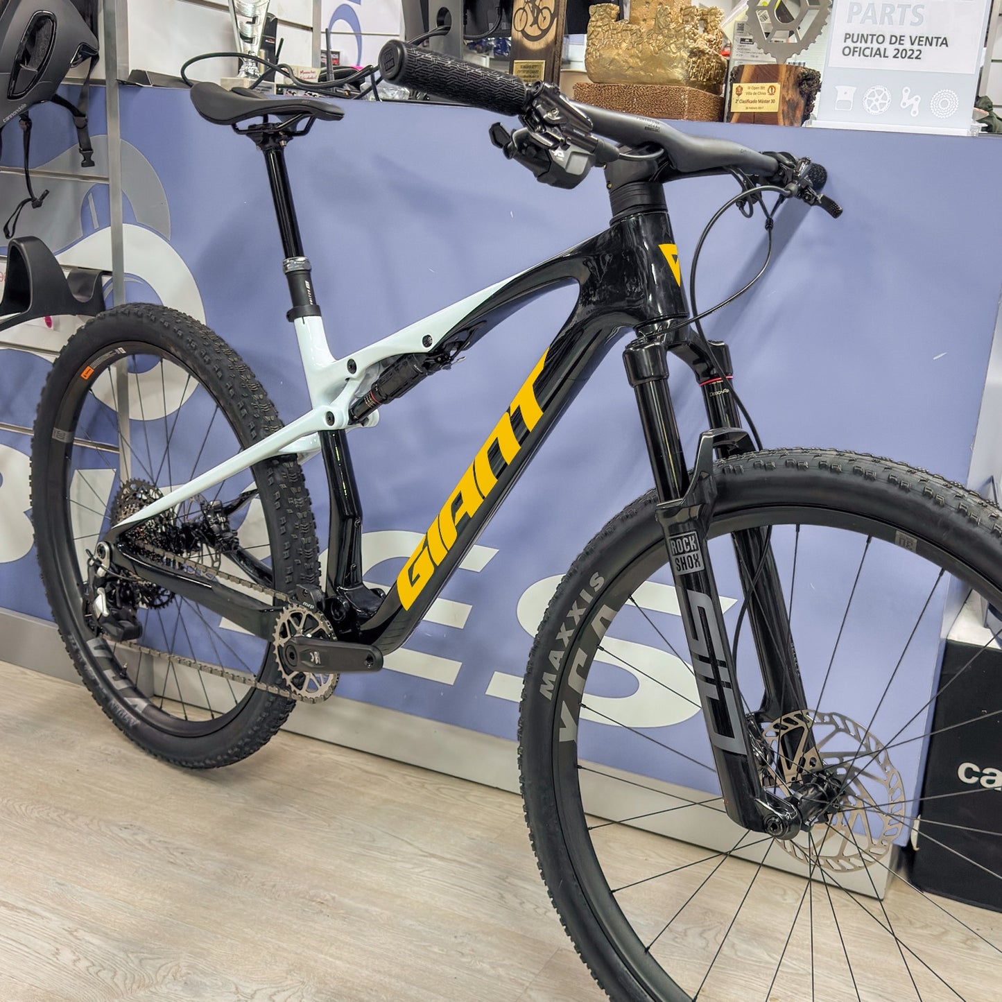 GIANT ANTHEM 26 - GIALLO