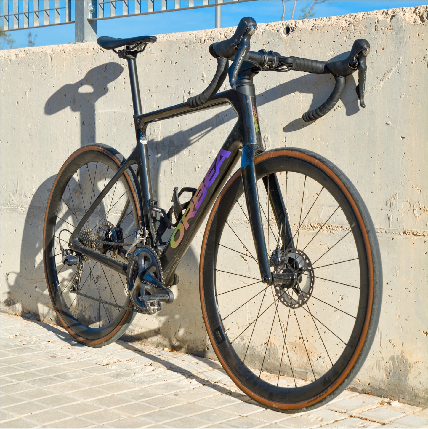 ORBEA - RAINBOW HOLOGRÁFICO