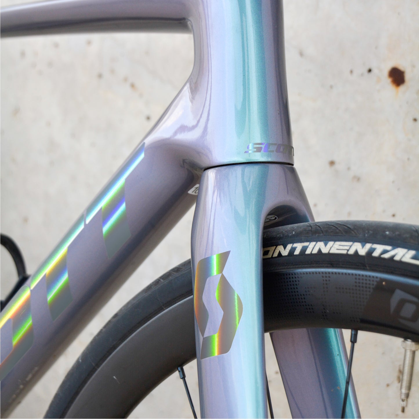 SCOTT - PLATEADO IRIDISCENTE HOLOGRÁFICO