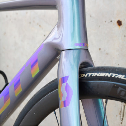 SCOTT - RAINBOW HOLOGRÁFICO