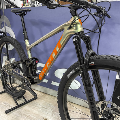 GIANT ANTHEM 24-25 - ARANCIONE