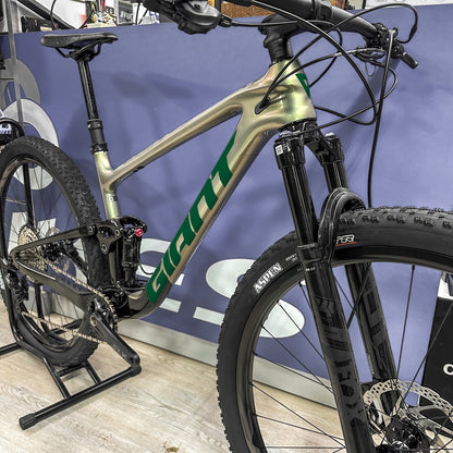 GIANT ANTHEM 24-25 - HIERBA