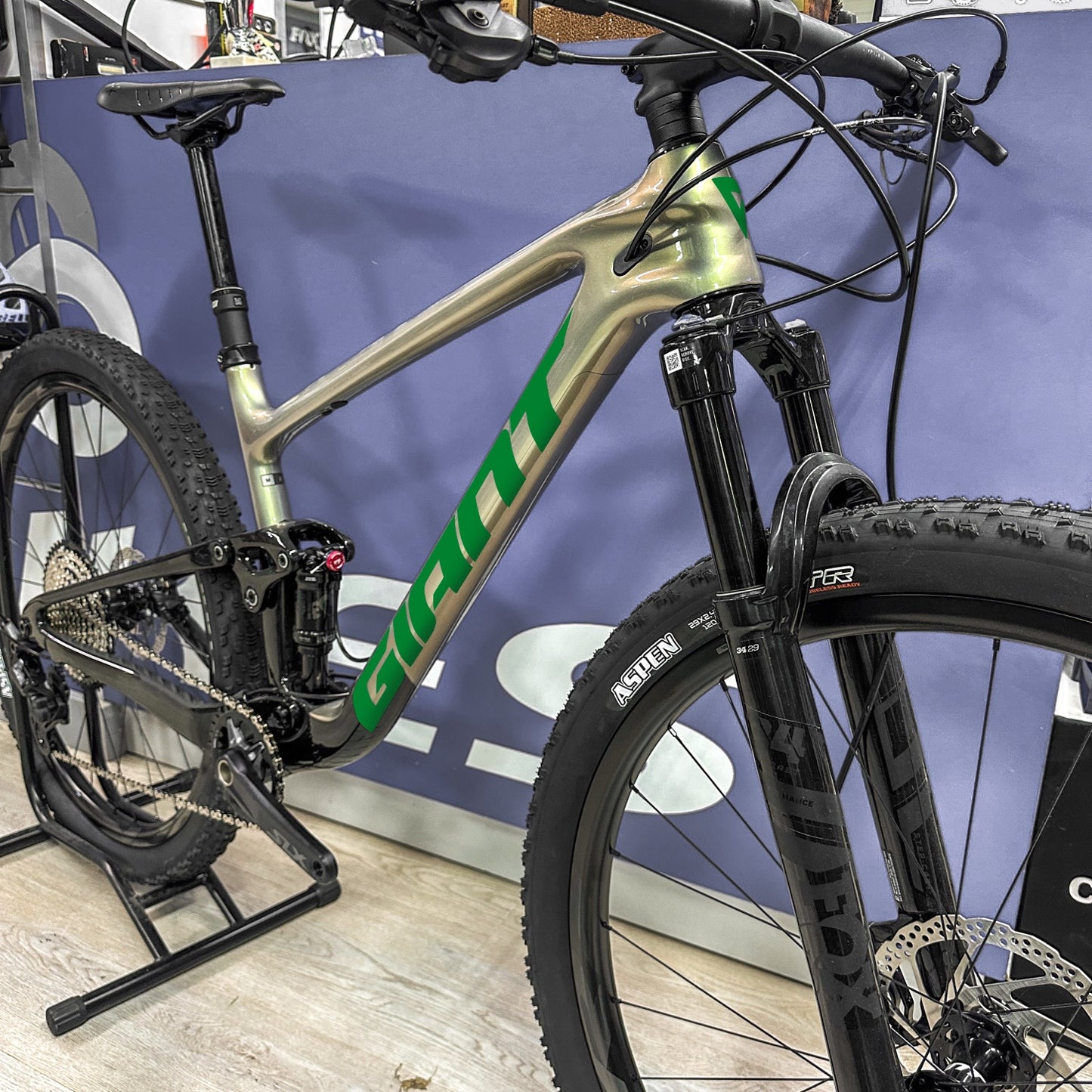 GIANT ANTHEM 24-25 - VERDE