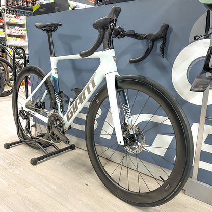 GIANT PROPEL 25-26 - PLATEADO MATE
