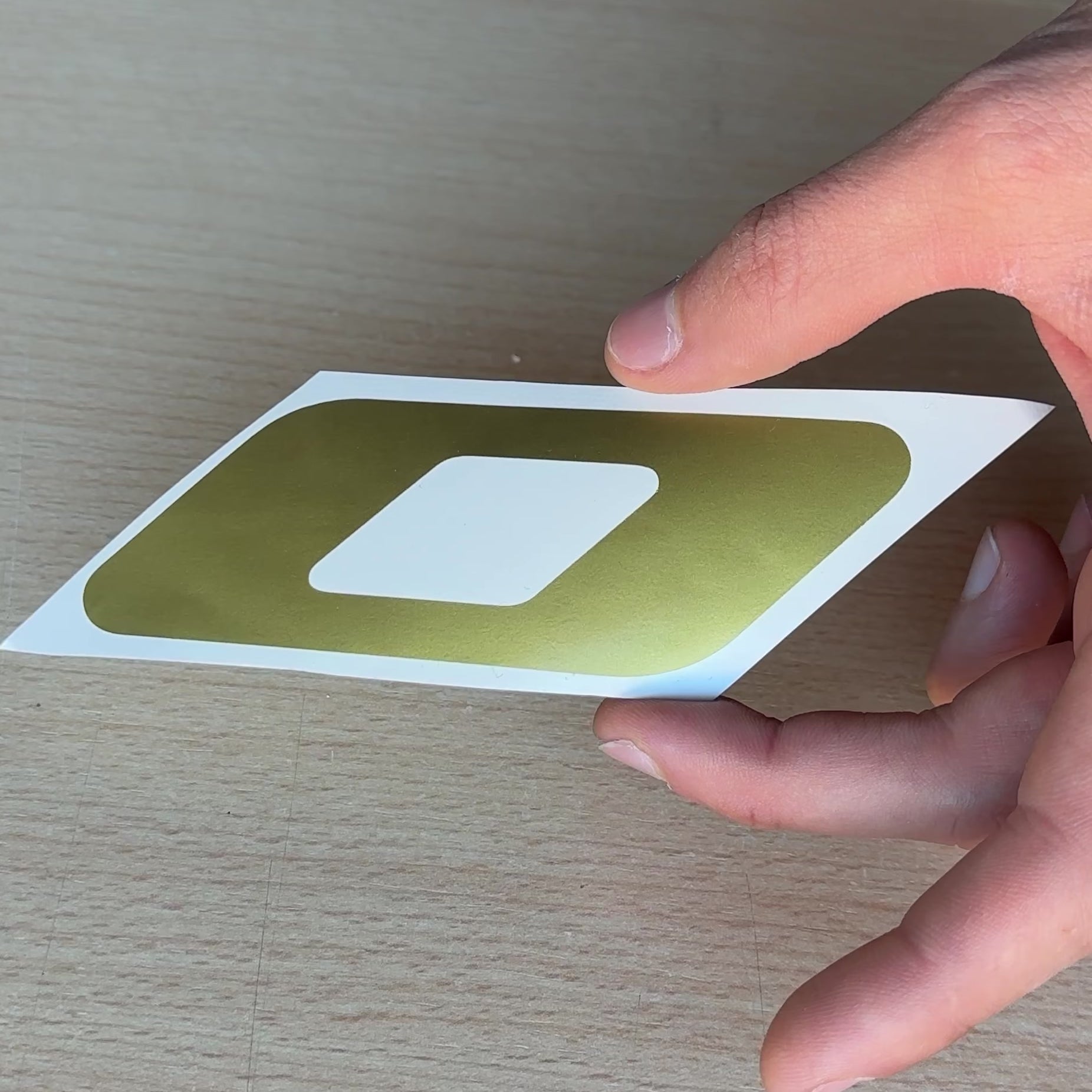 MUESTRA SCOTT DORADO MATE